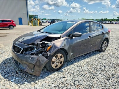 3KPFK4A74HE****** 2017 Kia Forte