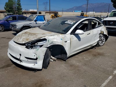 5YJ3E1EA6NF****** 2022 Tesla Model 3