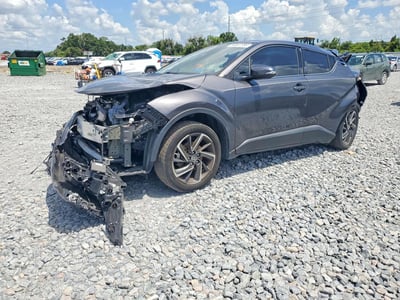 NMTKHMBX9LR****** 2020 Toyota C-HR