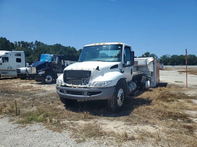 3HAEUMML0NL****** 2022 International MV607