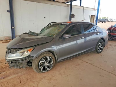 1HGCR2F37HA****** 2017 Honda Accord