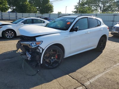 ZASPAKBNXP7****** 2023 Alfa Romeo Stelvio