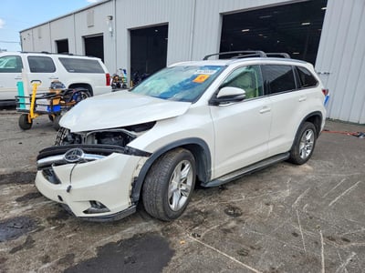 5TDYKRFHXFS****** 2015 Toyota Highlander