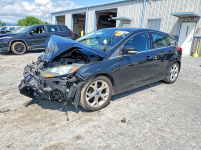 1FADP3N22EL****** 2014 Ford Focus