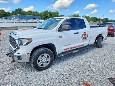 5TFUW5F10KX****** 2019 Toyota Tundra