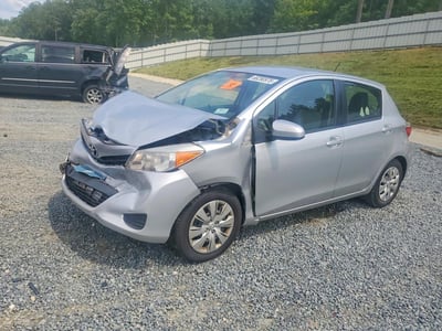 JTDKTUD36DD****** 2013 Toyota Yaris