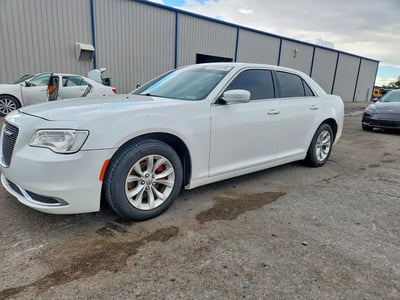 2C3CCAAG4FH****** 2015 Chrysler 300