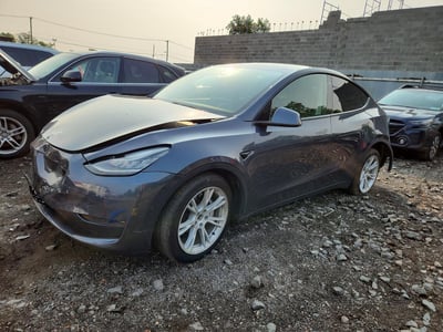 5YJYGDEE3MF****** 2021 Tesla Model Y