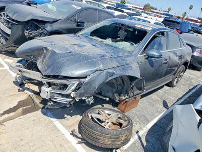 WAUENAF43JN****** 2018 Audi A4