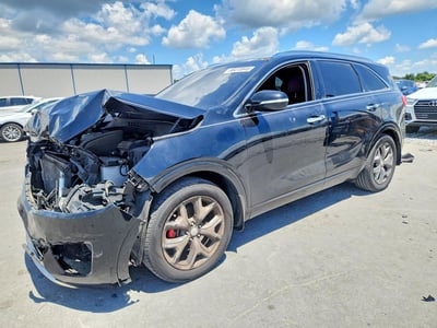 5XYPK4A53JG****** 2018 Kia Sorento