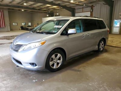 5TDKK3DC8FS****** 2015 Toyota Sienna