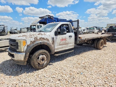 1FDUF5GY2HE****** 2017 Ford F-550