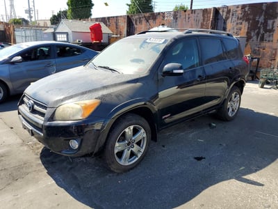 JTMRF4DV2B5****** 2011 Toyota RAV4
