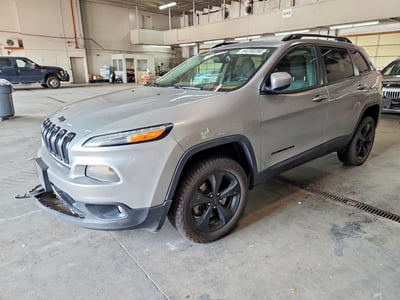 1C4PJLCS4GW****** 2016 Jeep Cherokee