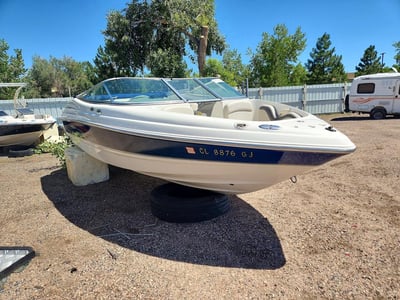 2004 Chaparral Boats 190 Ssi