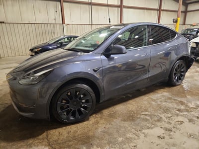 7SAYGAEE9NF****** 2022 Tesla Model Y