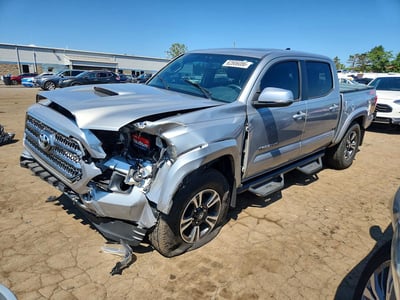 3TMCZ5AN7HM****** 2017 Toyota Tacoma