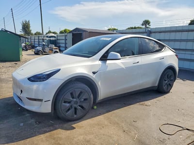 7SAYGDED9SA****** 2025 Tesla Model Y