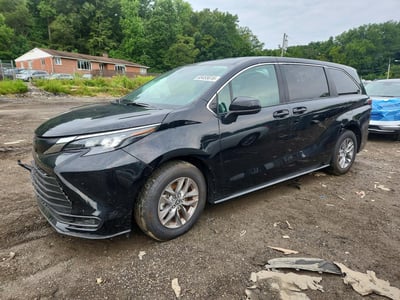 5TDKRKEC6TS****** 2026 Toyota Sienna Hybrid