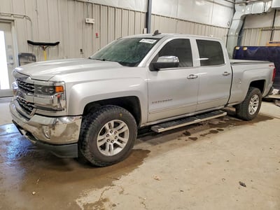 3GCUKSEC3JG****** 2018 Chevrolet Silverado 1500
