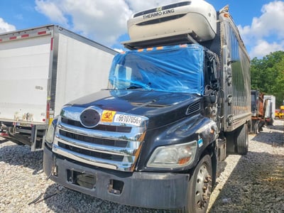 5PVNJ8JM6K4****** 2019 Hino 268