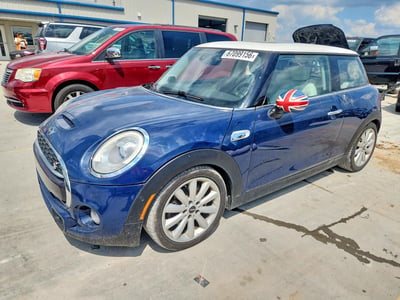WMWXP7C53J2****** 2018 MINI Cooper
