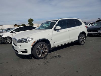 5UXKT0C58J0****** 2018 BMW X5