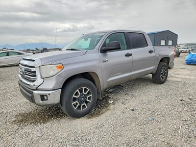 5TFDW5F10HX****** 2017 Toyota Tundra