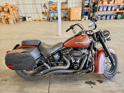 1HD1YBK16JC****** 2018 Harley-Davidson FLHCS
