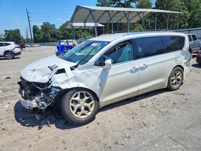 2C4RC1BG4JR****** 2018 Chrysler Pacifica