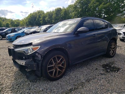 ZASFAKNN2J7****** 2018 Alfa Romeo Stelvio