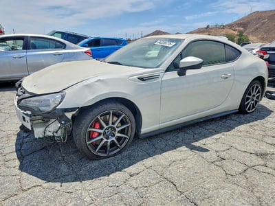 JF1ZCAC19J9****** 2018 Subaru BRZ