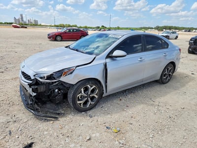 3KPF24AD4ME****** 2021 Kia Forte