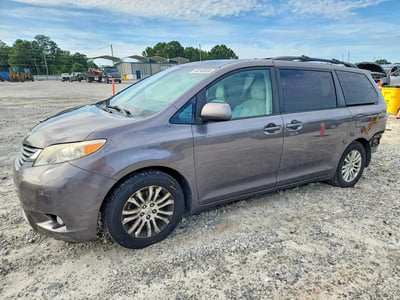 5TDYK3DC3ES****** 2014 Toyota Sienna
