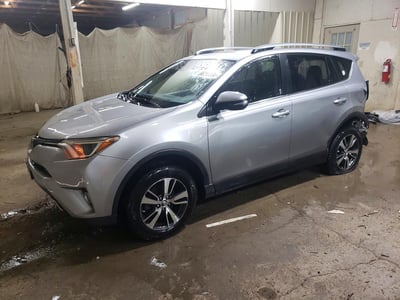 JTMRFREV7JD****** 2018 Toyota RAV4