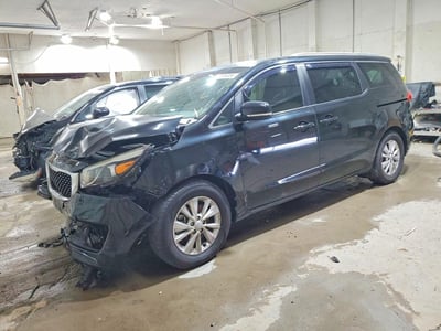 KNDMB5C17H6****** 2017 Kia Sedona