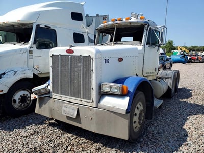 1XP5DB9X31N****** 2001 Peterbilt 379