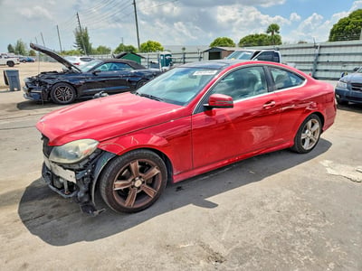 WDDGJ4HB5DF****** 2013 Mercedes-Benz C-Class