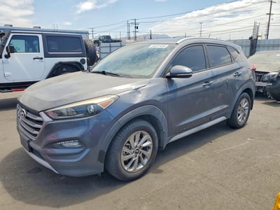 KM8J33A23HU****** 2017 Hyundai Tucson
