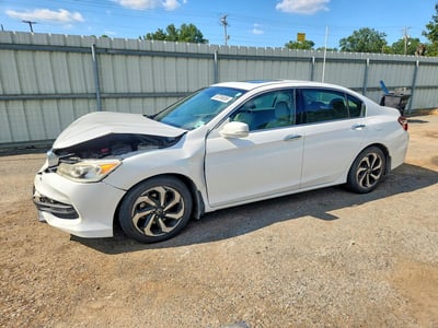 1HGCR3F86GA****** 2016 Honda Accord