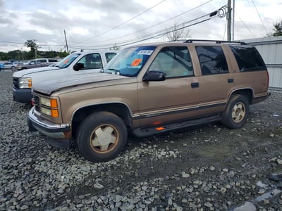 1GKEK13K9SJ****** 1995 GMC Yukon