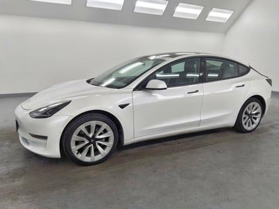 5YJ3E1EA4NF****** 2022 Tesla Model 3