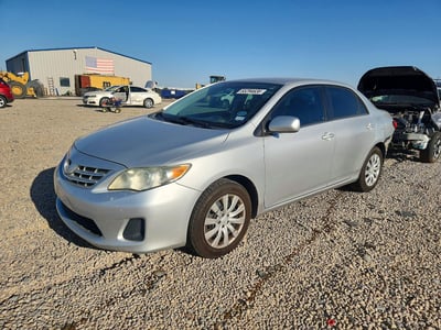 5YFBU4EE5DP****** 2013 Toyota Corolla