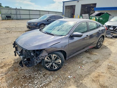 JHMFC1F38JX****** 2018 Honda Civic