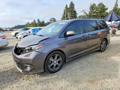 5TDXZ3DC3HS****** 2017 Toyota Sienna