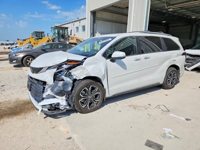 5TDESKFC5TS****** 2026 Toyota Sienna