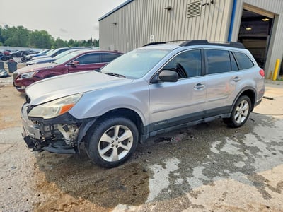 4S4BRBAC5E3****** 2014 Subaru Outback