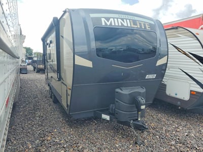 4X4TRLX22ND****** 2022 Forest River Real-lite / Rockwood Lite Weight Trailers