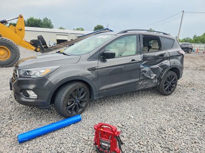 1FMCU9HD9JU****** 2018 Ford Escape