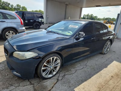 WBAKP9C54GD****** 2016 BMW 5 Series